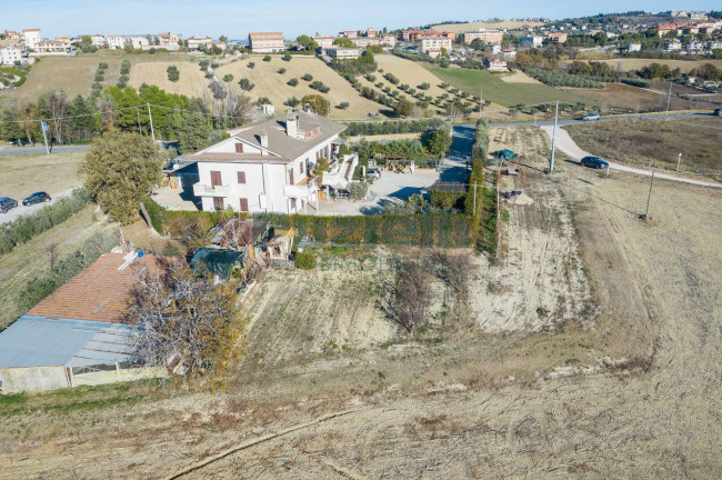 Terreno edificabile in vendita a Fermo