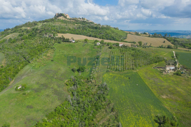 Casa singola in vendita a Santa Vittoria in Matenano