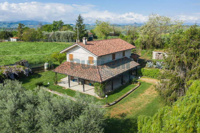 Casa singola in vendita a Belmonte Piceno