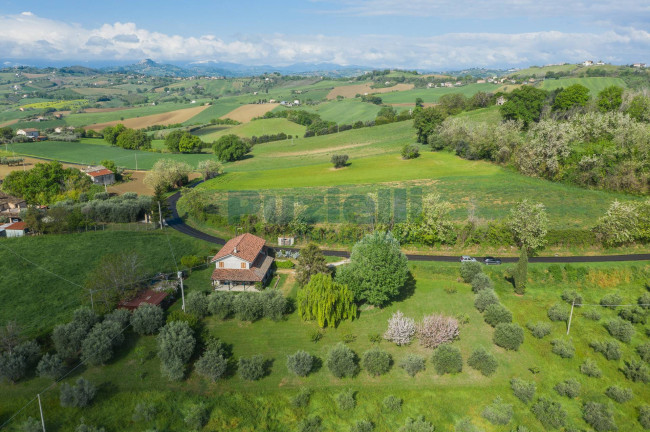 Casa singola in vendita a Belmonte Piceno