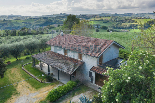 Casa singola in vendita a Belmonte Piceno