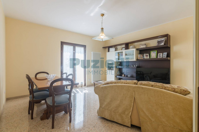  for sale in Sant'Angelo in Pontano