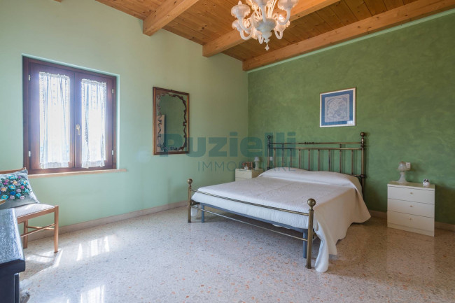  for sale in Sant'Angelo in Pontano