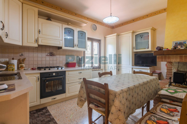  for sale in Sant'Angelo in Pontano