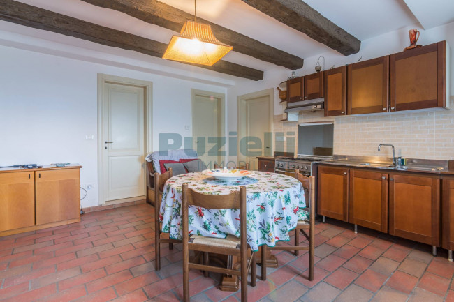  for sale in Sant'Angelo in Pontano