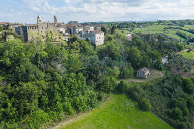 Rustico in vendita a Lapedona