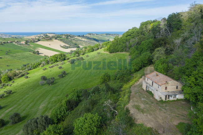 Rustico in vendita a Lapedona