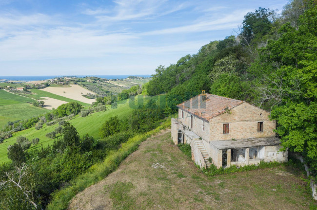 Rustico in vendita a Lapedona