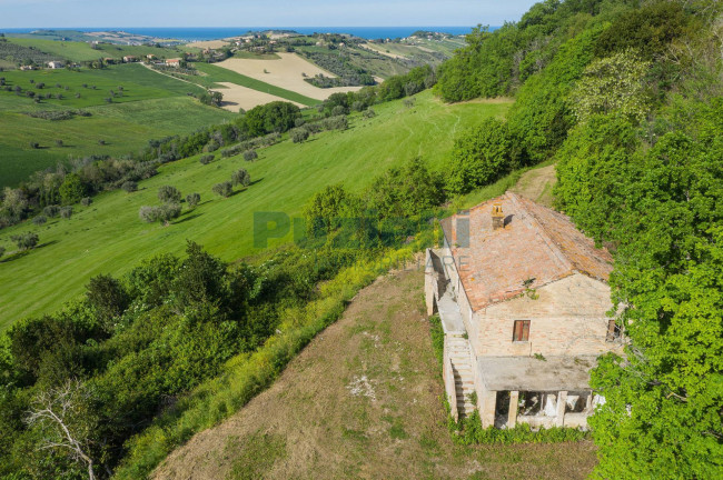 Rustico in vendita a Lapedona