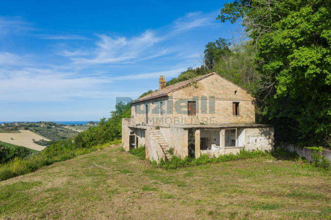 Rustico in vendita a Lapedona