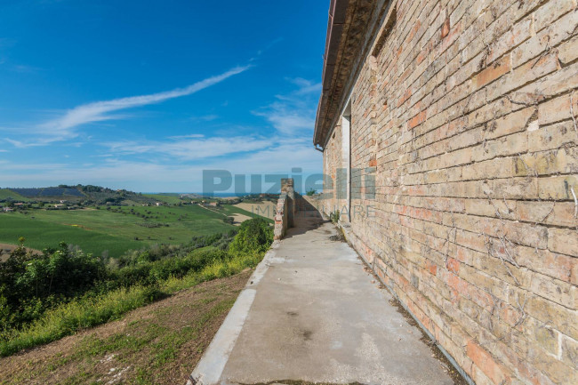 Rustico in vendita a Lapedona