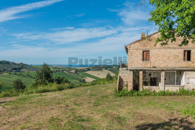 Rustico in vendita a Lapedona