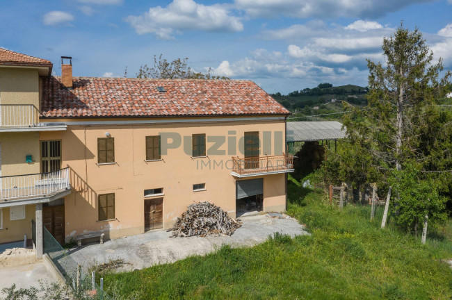 Casa indipendente in vendita a Monsampietro Morico