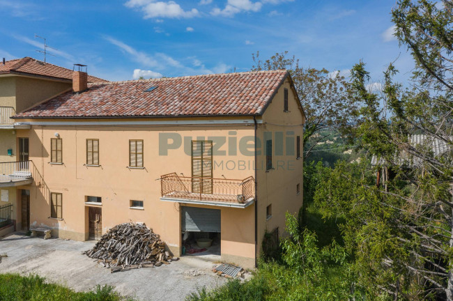 Casa indipendente in vendita a Monsampietro Morico