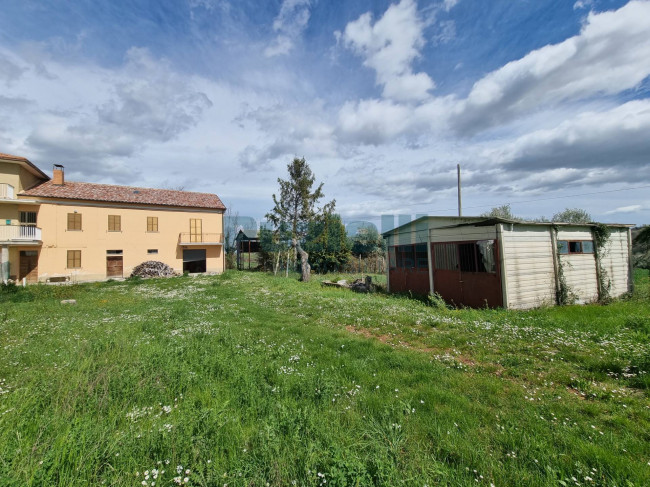 Casa indipendente in vendita a Monsampietro Morico