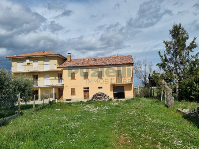 Casa indipendente in vendita a Monsampietro Morico