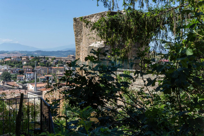 Casa indipendente in vendita a Fermo