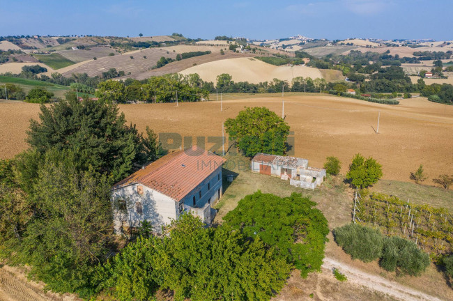 Casale in vendita a Monte San Pietrangeli