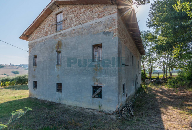 Casale in vendita a Monte San Pietrangeli