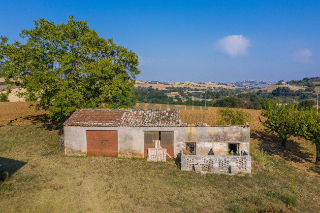 Casale in vendita a Monte San Pietrangeli