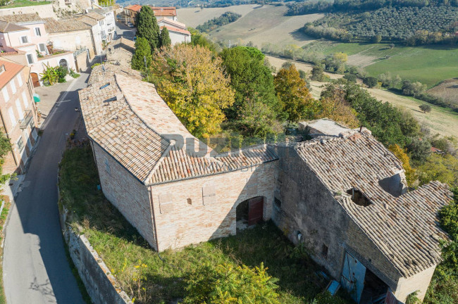 Casa indipendente in vendita a Lapedona