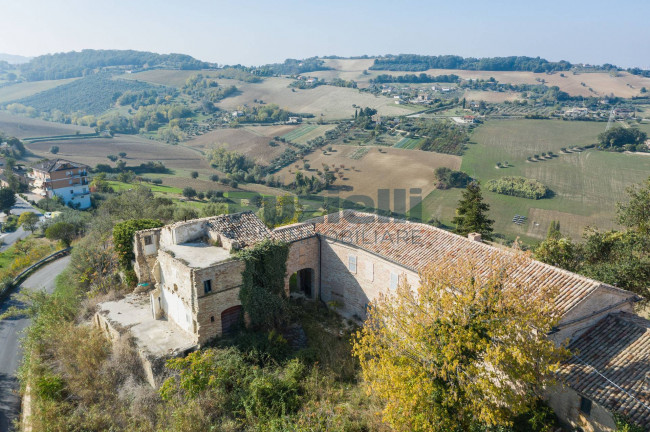 Casa indipendente in vendita a Lapedona