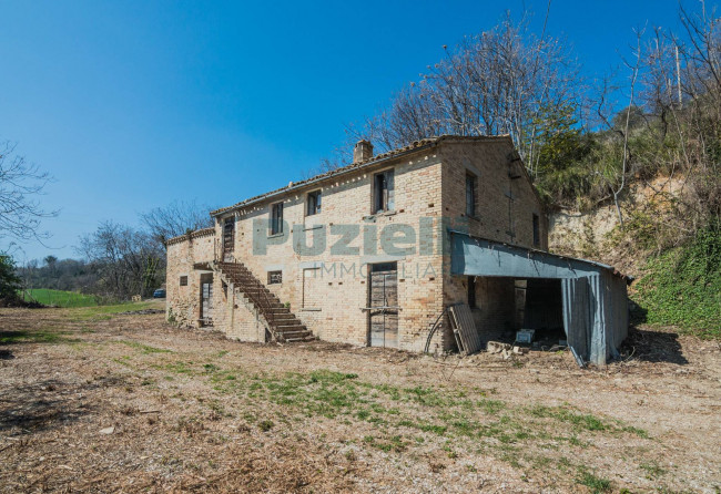  for sale in Lapedona