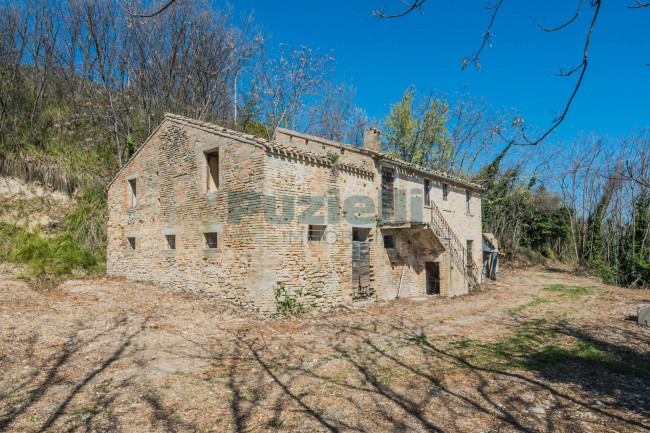 Rustico in vendita a Lapedona