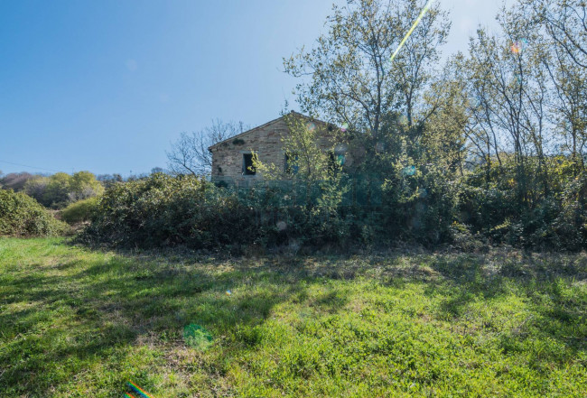  for sale in Lapedona