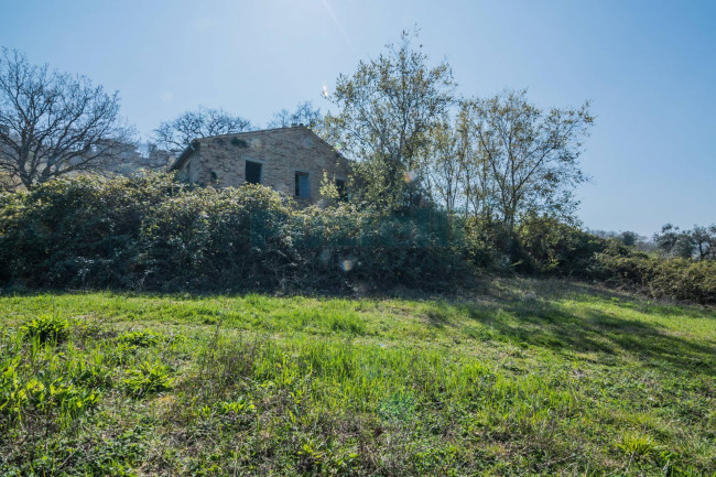 Rustico in vendita a Lapedona