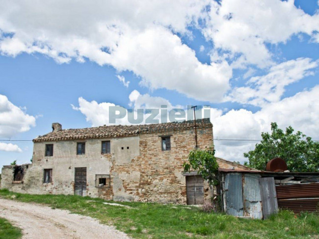  for sale in Lapedona