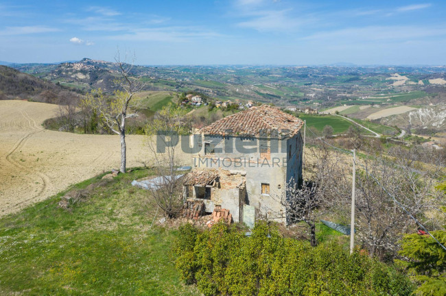 Rustico in vendita a Montefalcone Appennino