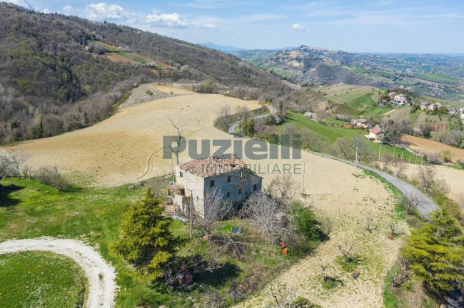 Rustico in vendita a Montefalcone Appennino