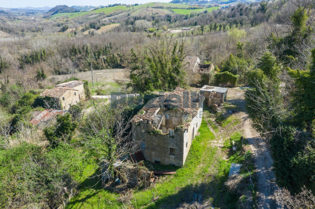 Rustico in vendita a Penna San Giovanni