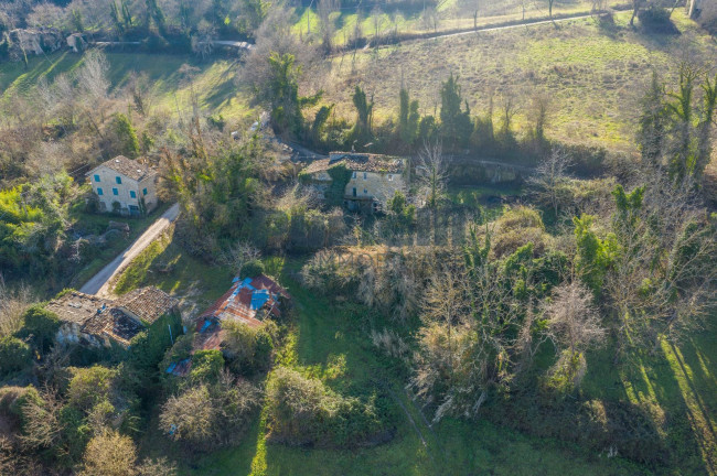 Rustico in vendita a Penna San Giovanni