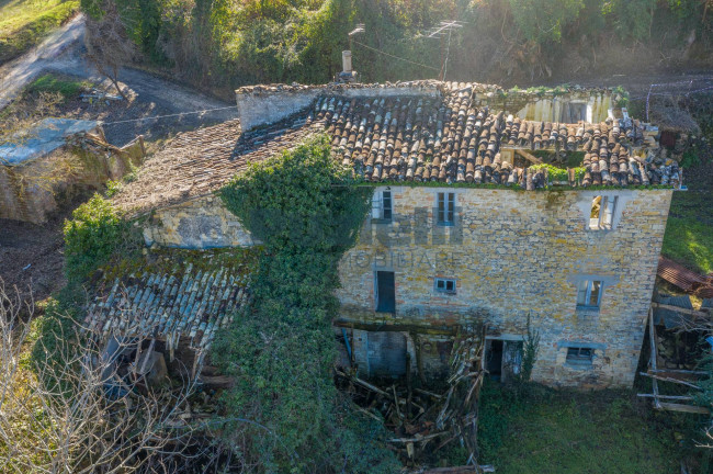 Rustico in vendita a Penna San Giovanni