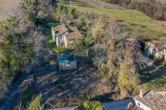 Rustico in vendita a Penna San Giovanni