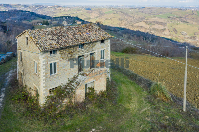 Casale in vendita a Penna San Giovanni