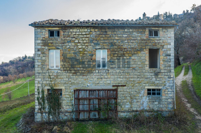 Casale in vendita a Penna San Giovanni