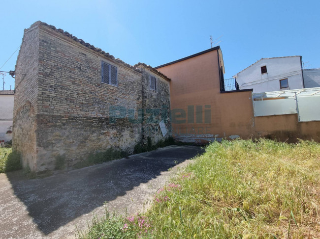 Casa indipendente in vendita a Fermo