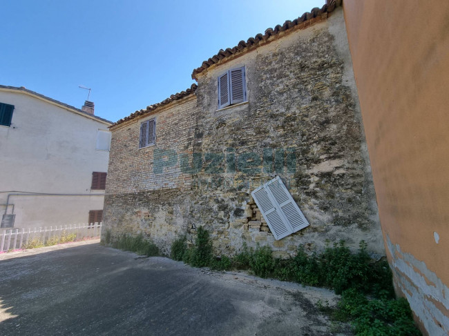 Casa indipendente in vendita a Fermo