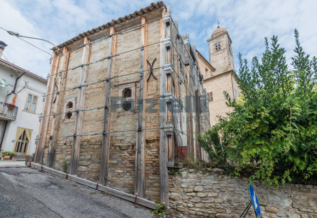 Casa singola in vendita a Monsampietro Morico