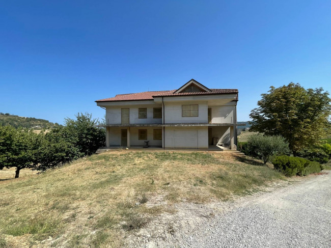 Casa singola in vendita a Monterubbiano