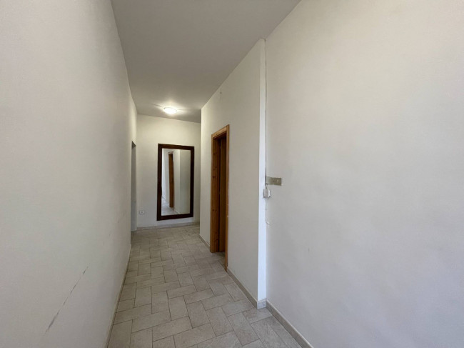  for rent in Fermo