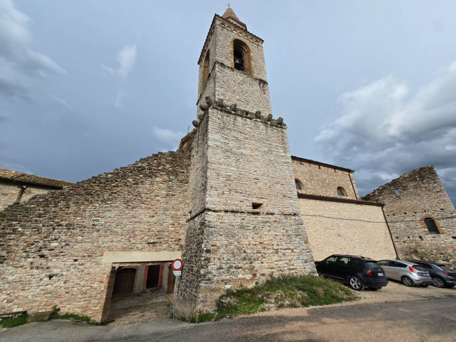 Casa indipendente in vendita a Caldarola