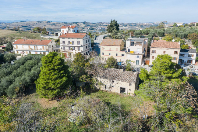 Rustico in vendita a Fermo