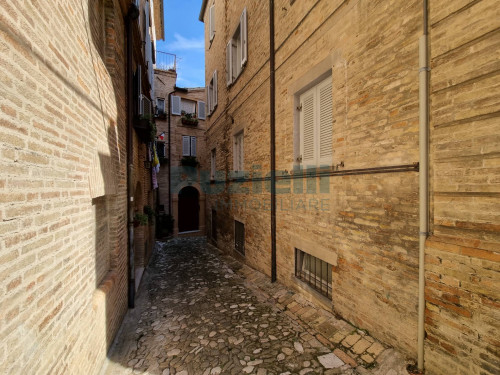  for rent in Fermo