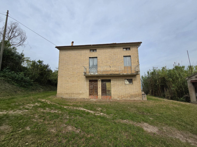  for sale in Montegiorgio