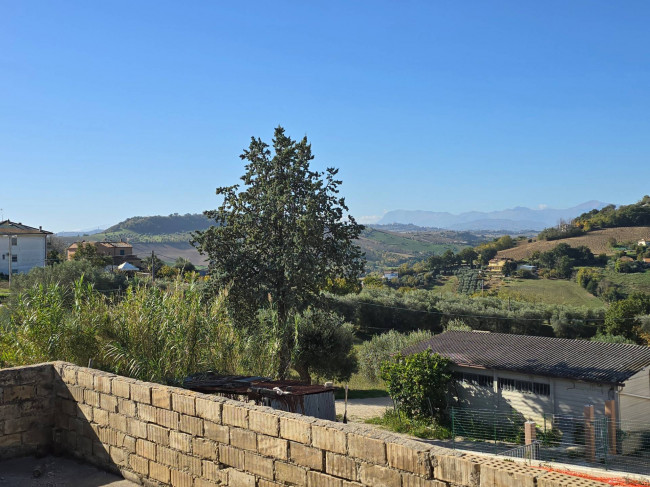 Rustico in vendita a Fermo