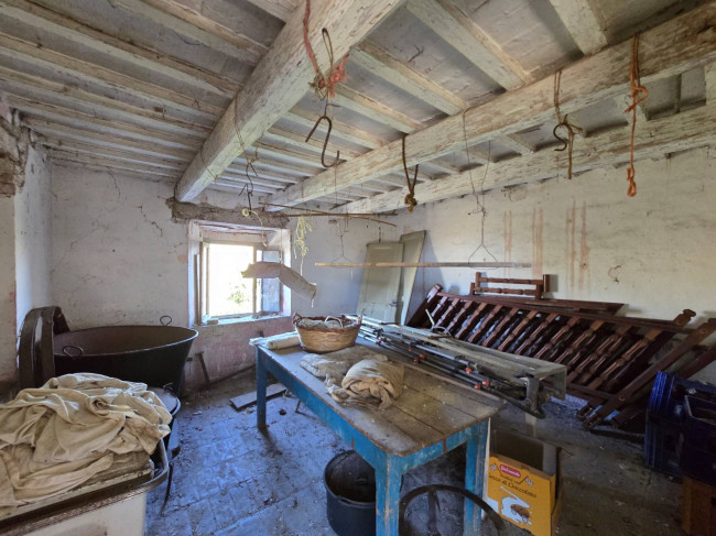 Rustico in vendita a Fermo